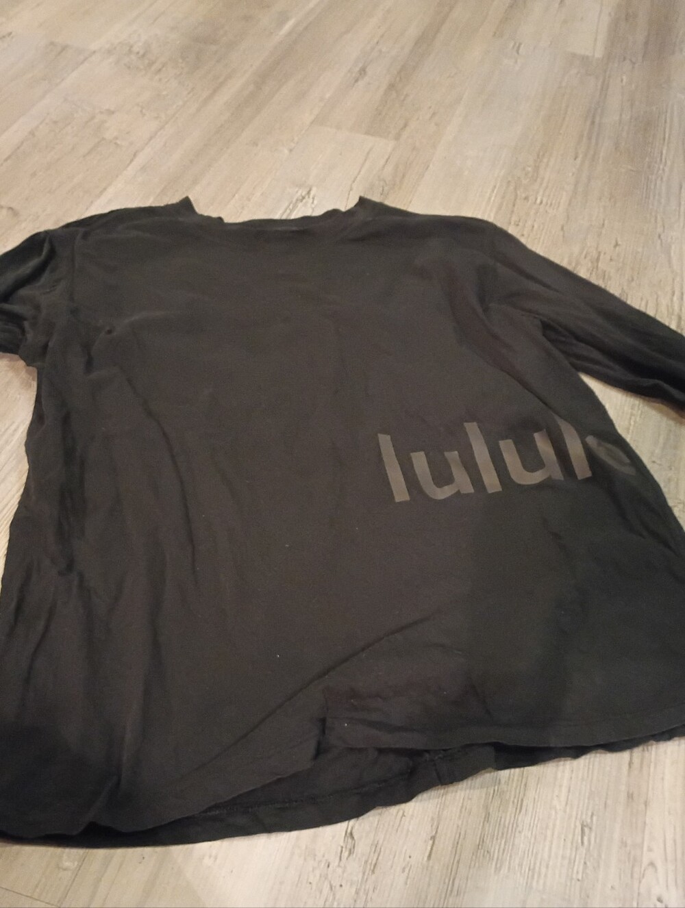 Lululemon - Picture 2 of 8